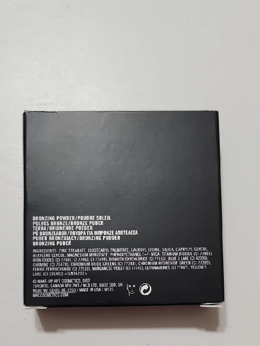 MAC Golden Bronzing Powder